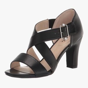 2 for $20 sale: Life Stride soft system black Carlyle open  chunky heels 5 1/2